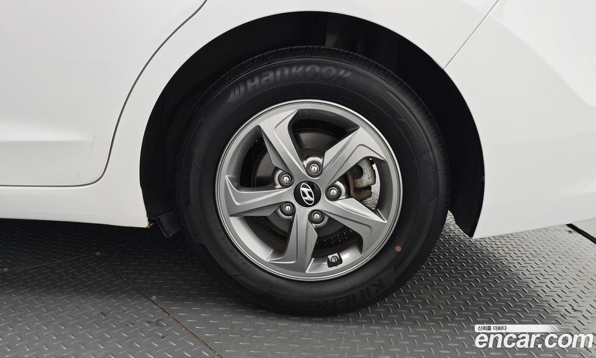Hyundai Avante (AD) 6th Gen фото 22
