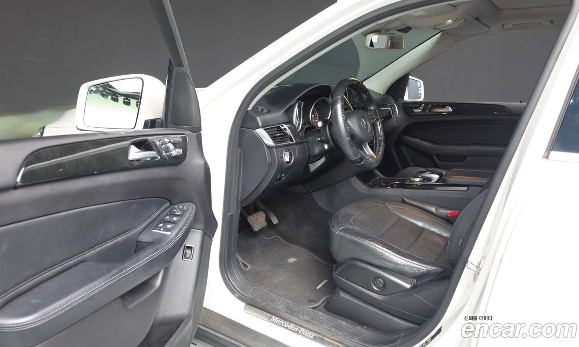 Mercedes-Benz GLE-Class W166 фото 10