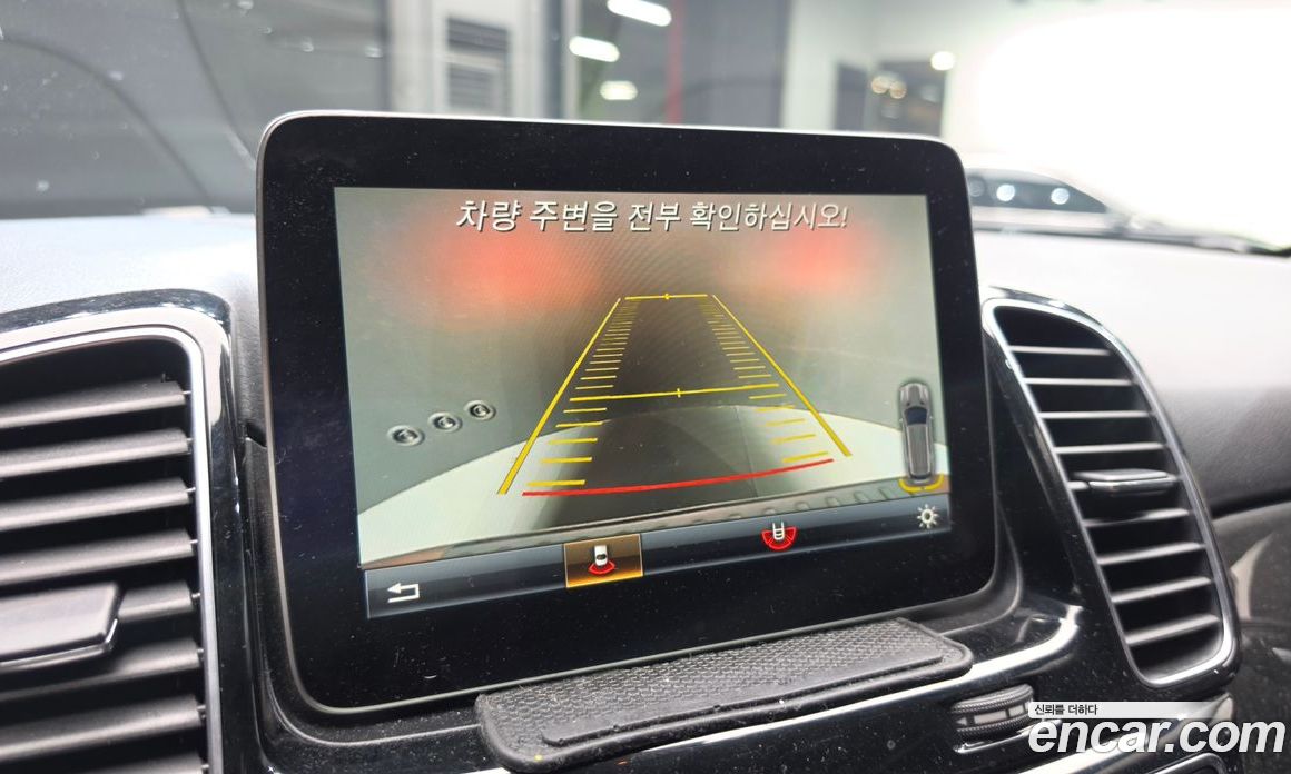Mercedes-Benz GLE-Class W166 фото 16