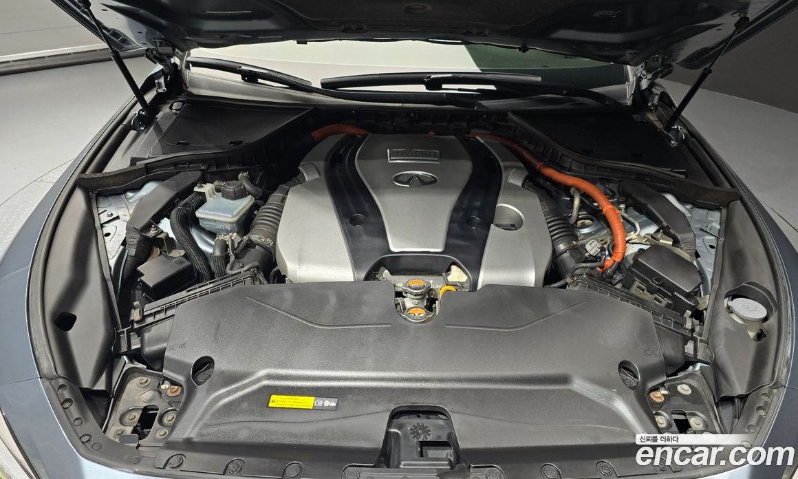 Infiniti Q50 фото 6