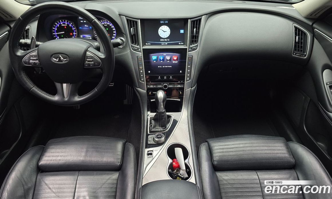 Infiniti Q50 фото 7