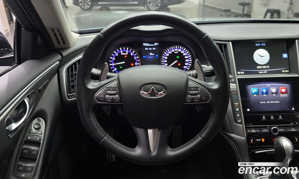 Infiniti Q50 фото 13