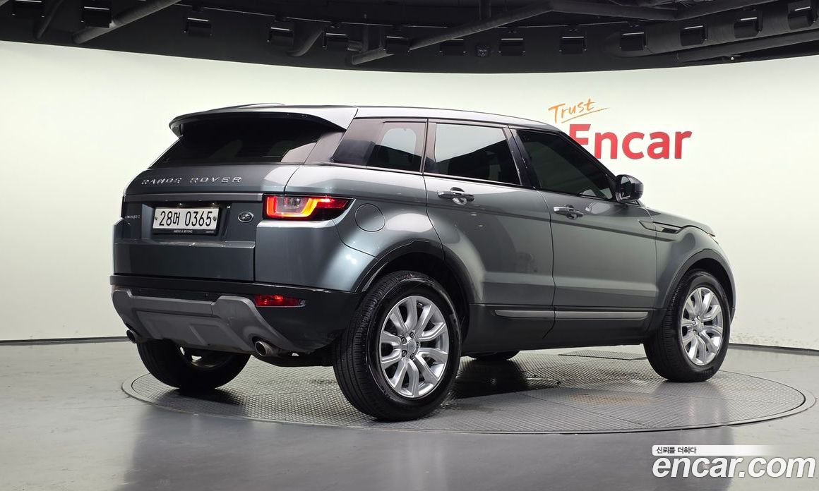 Land Rover Range Rover Evoque фото 2