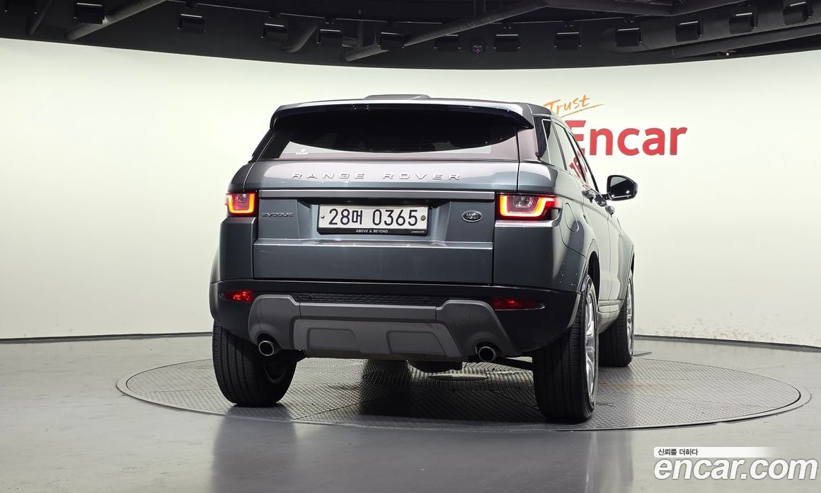 Land Rover Range Rover Evoque фото 4