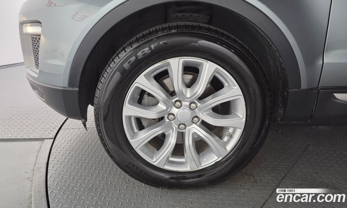 Land Rover Range Rover Evoque фото 5