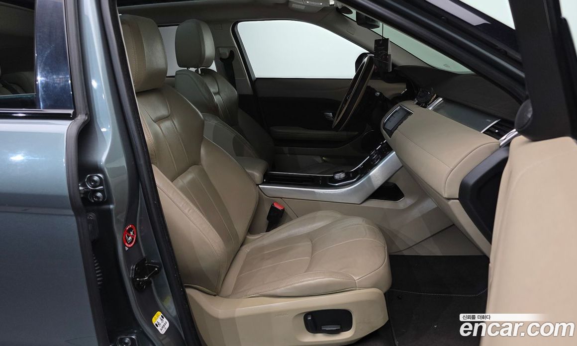 Land Rover Range Rover Evoque фото 11