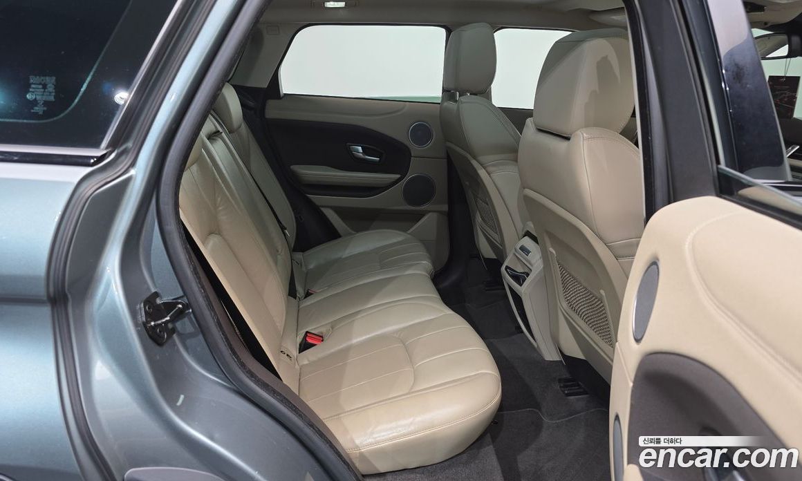 Land Rover Range Rover Evoque фото 12