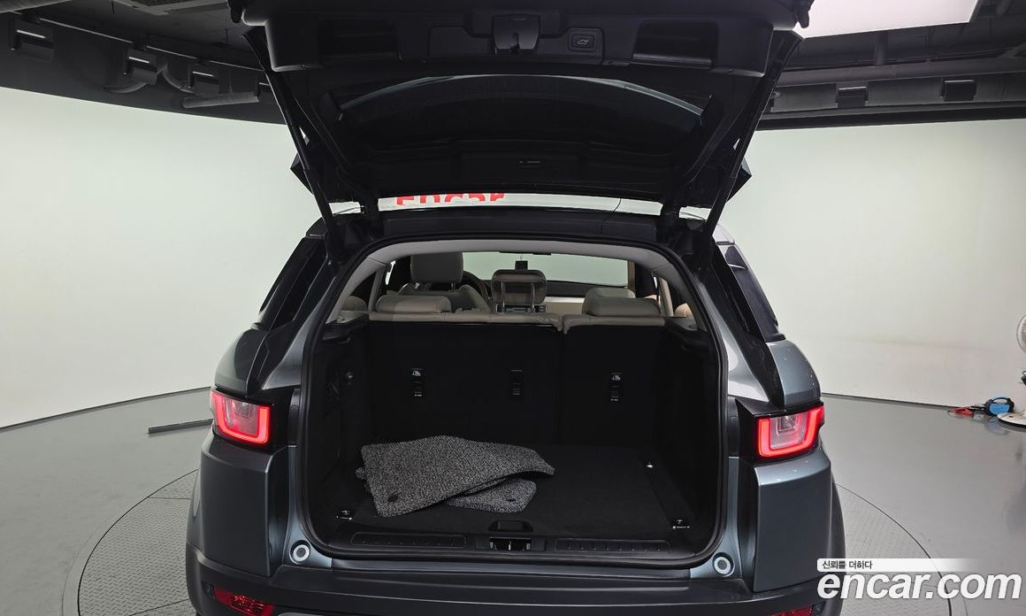 Land Rover Range Rover Evoque фото 20