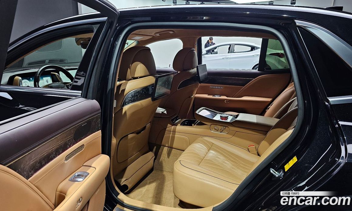 Genesis G90 (RS4) фото 12