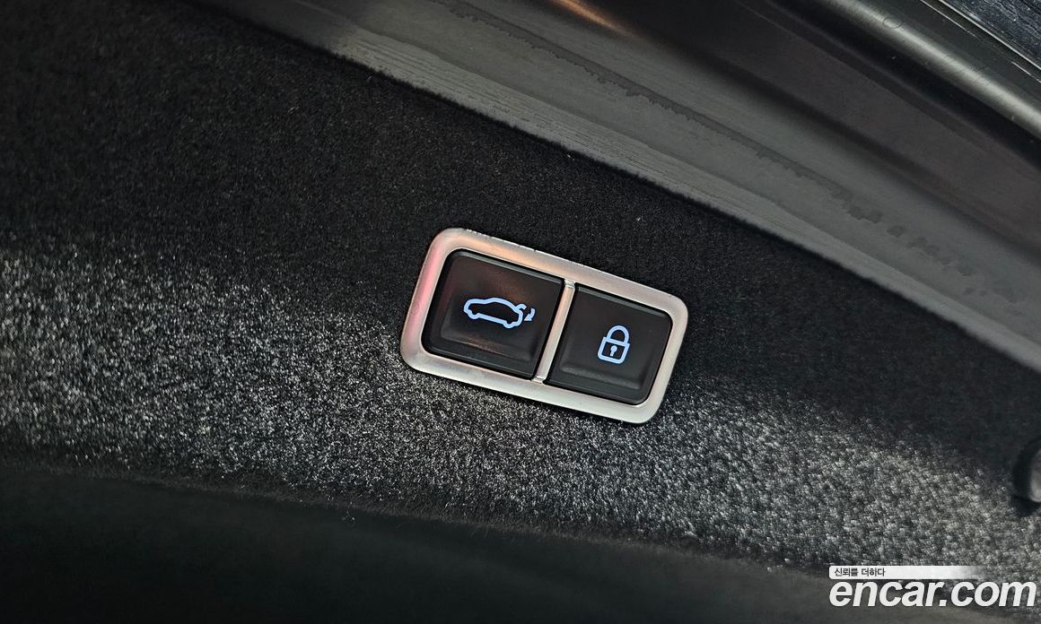 Genesis G90 (RS4) фото 15