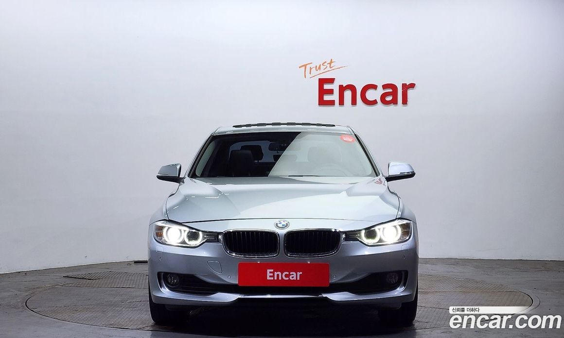 BMW 3-Series (F30) фото 3