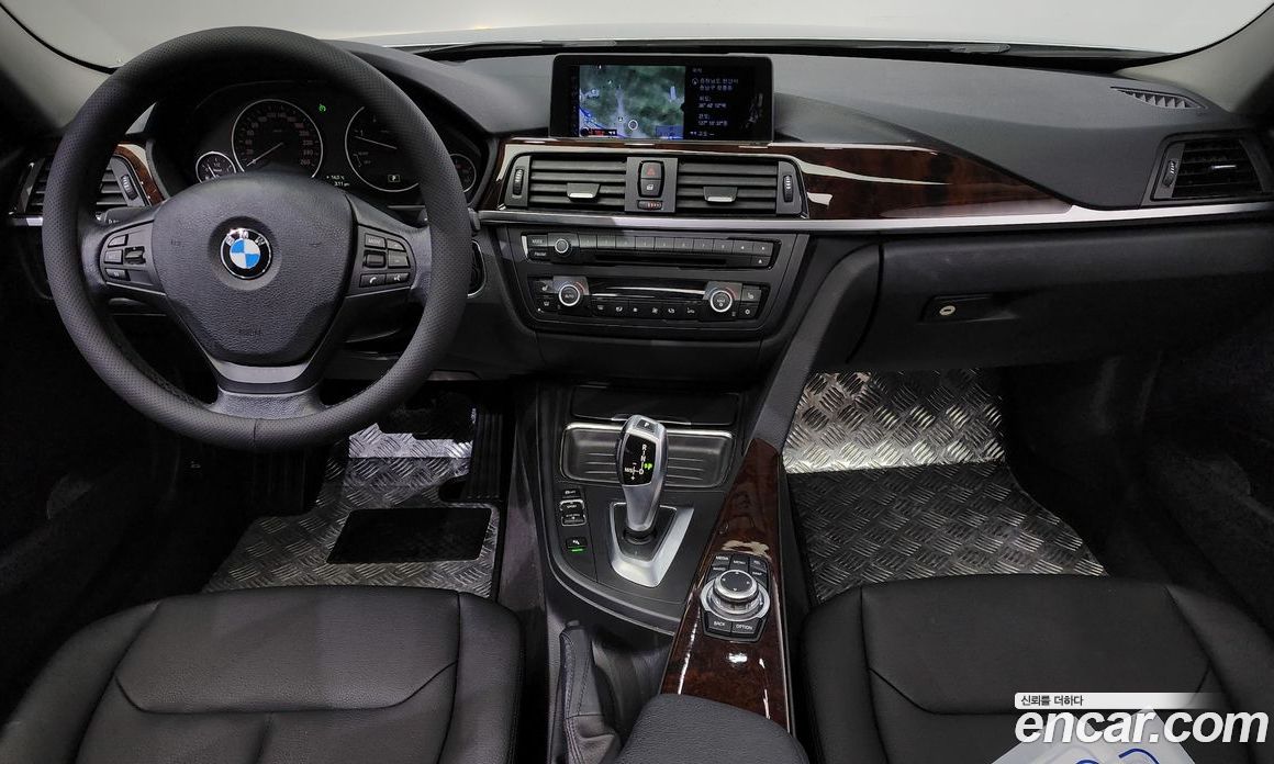 BMW 3-Series (F30) фото 7