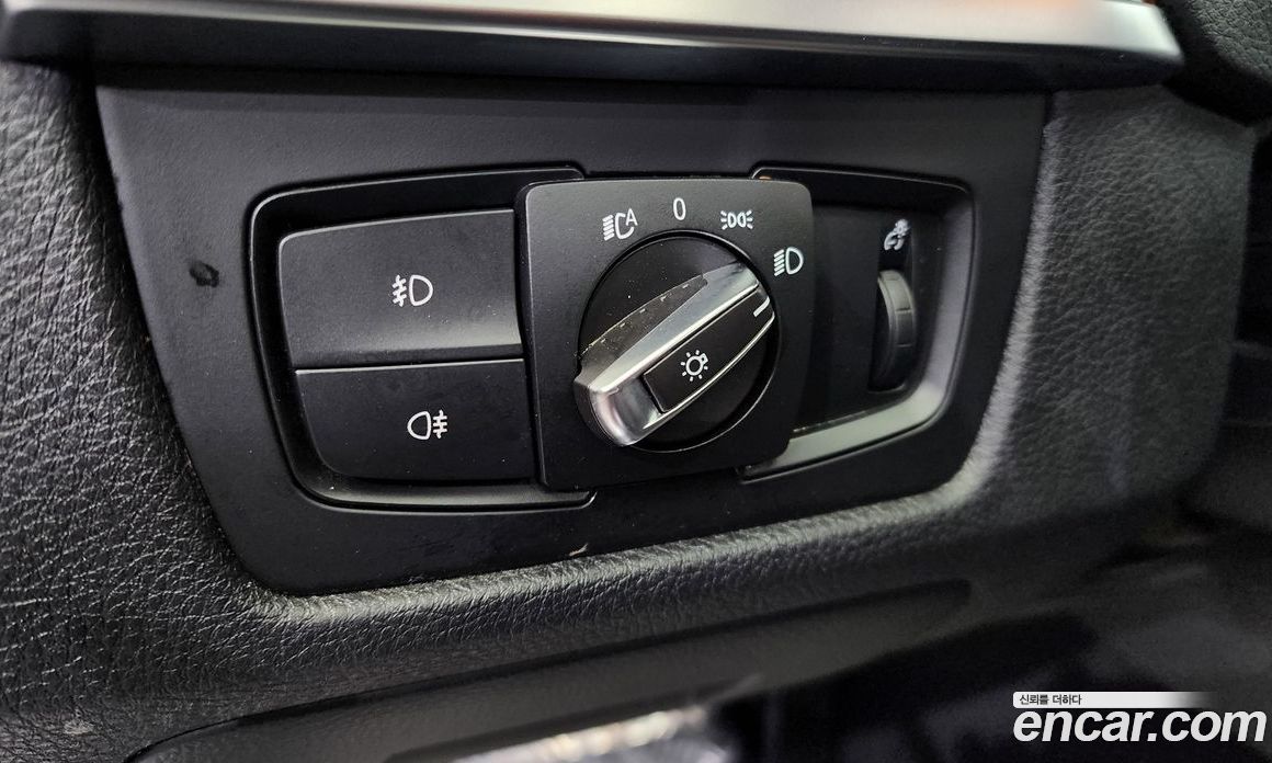 BMW 3-Series (F30) фото 14