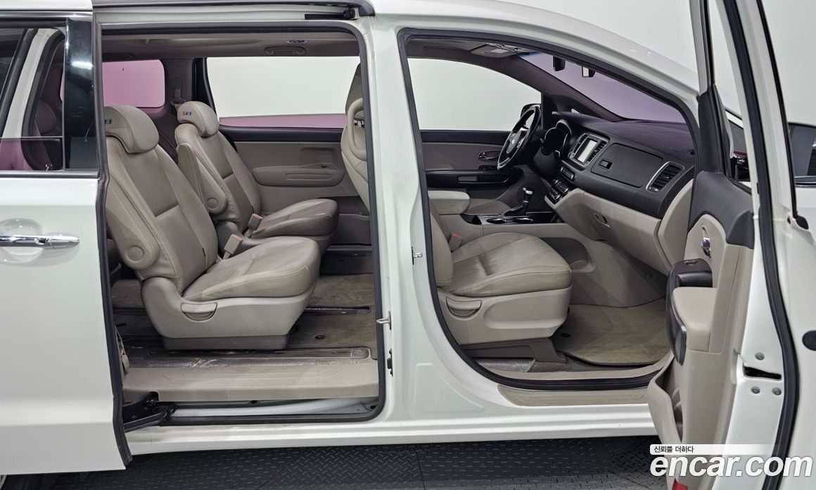 Kia Carnival 3rd Gen Restyling фото 11