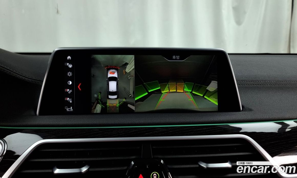 BMW 7-Series (G11) фото 15