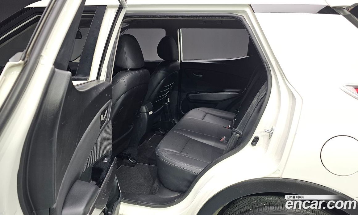 SsangYong (KG Mobility) Tivoli Beli фото 11