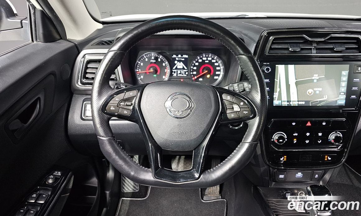 SsangYong (KG Mobility) Tivoli Beli фото 15