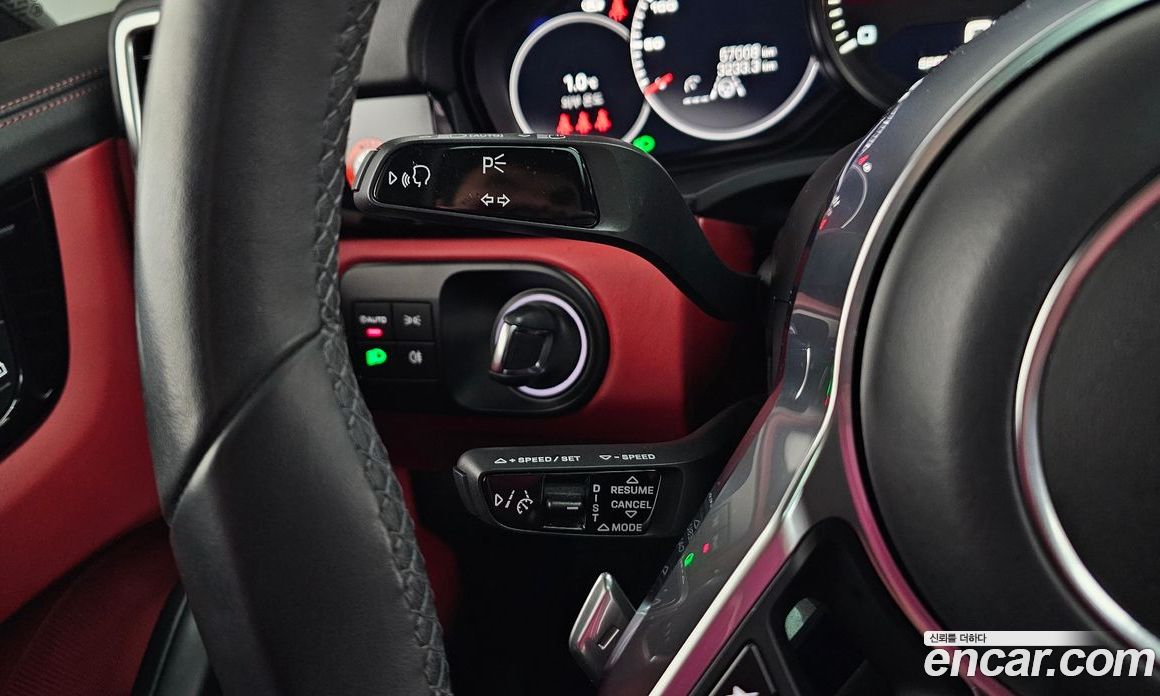 Porsche Cayenne 3rd Gen фото 14