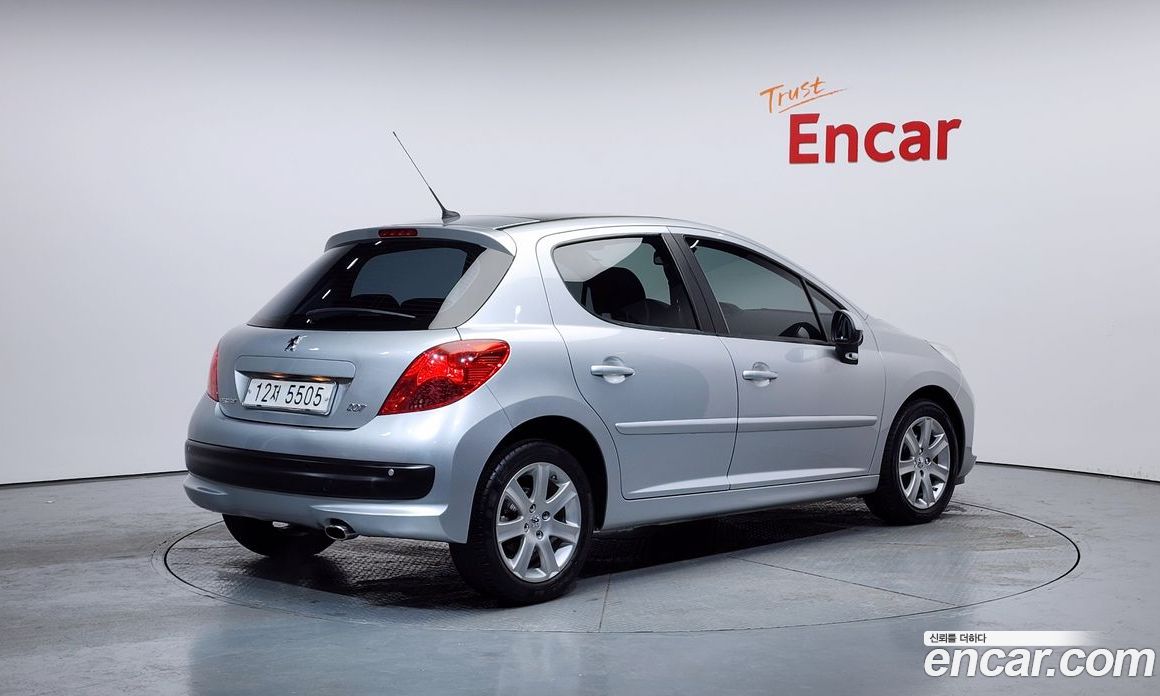 Peugeot 207GT фото 2