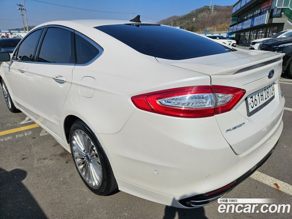 Ford Fusion фото 2