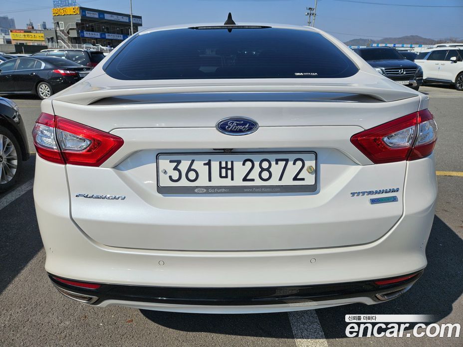 Ford Fusion фото 4