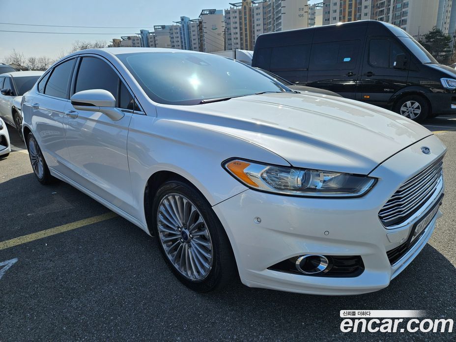 Ford Fusion фото 11