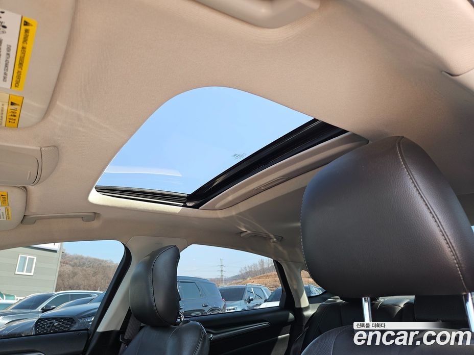 Ford Fusion фото 15