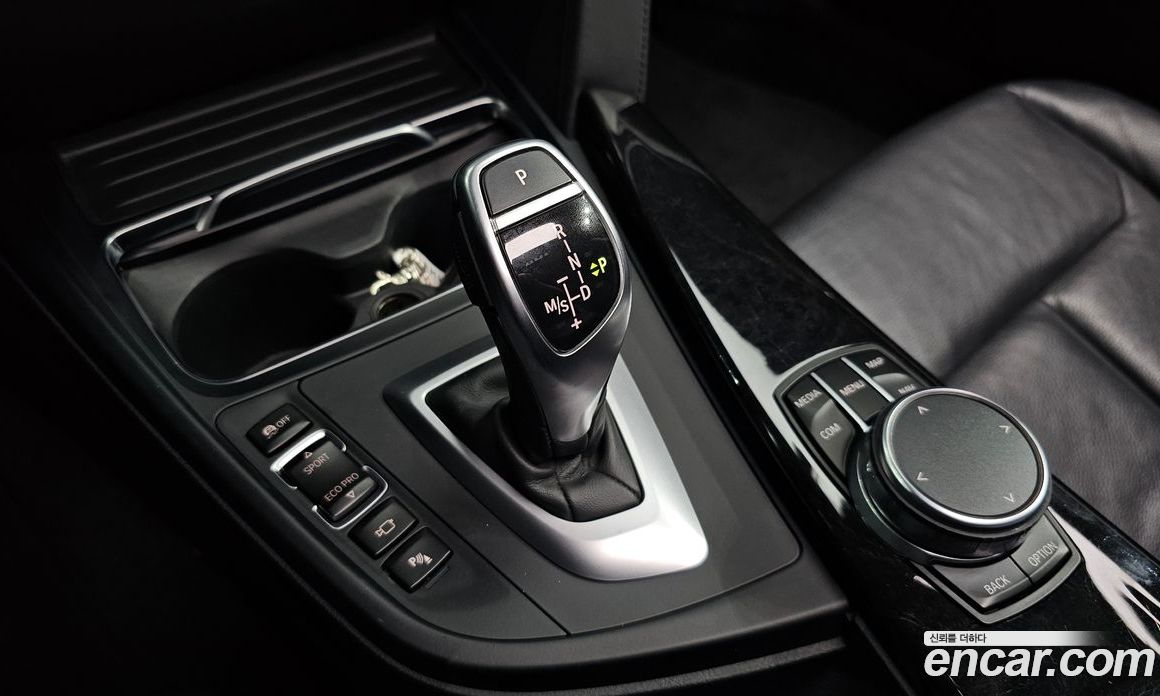BMW 4-Series (F32) фото 9