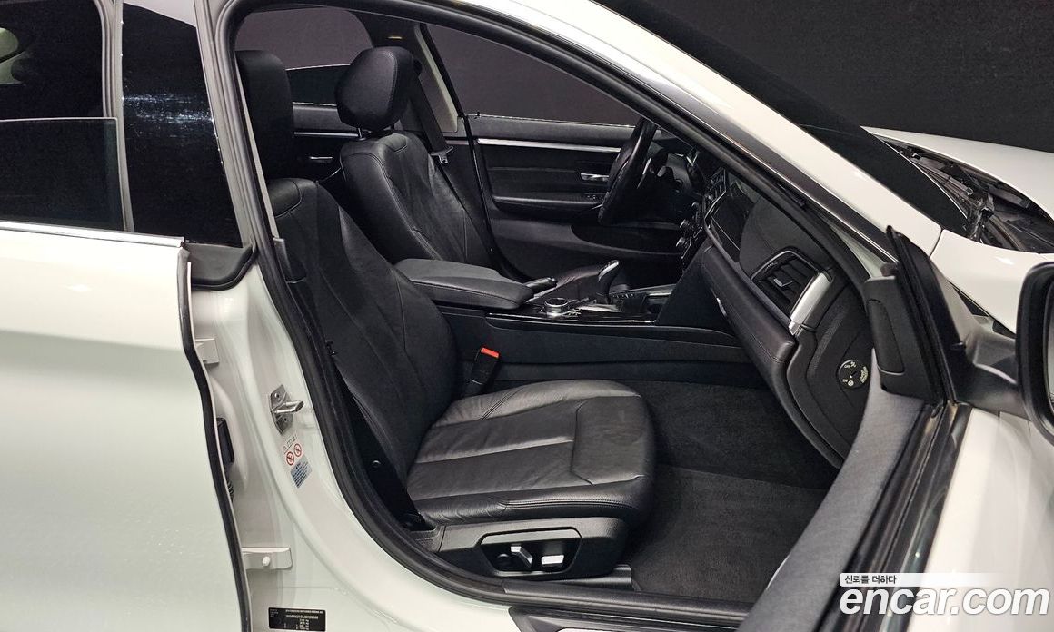 BMW 4-Series (F32) фото 12