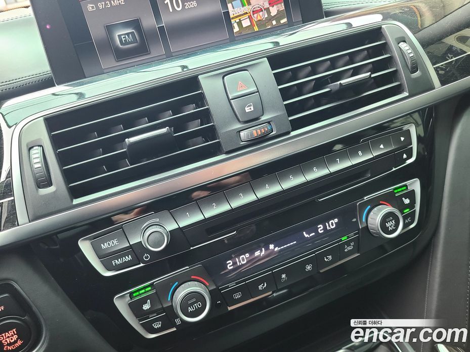 BMW 4-Series (F32) фото 15