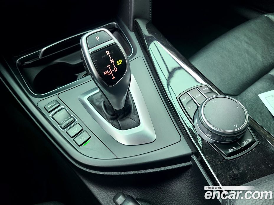 BMW 4-Series (F32) фото 16