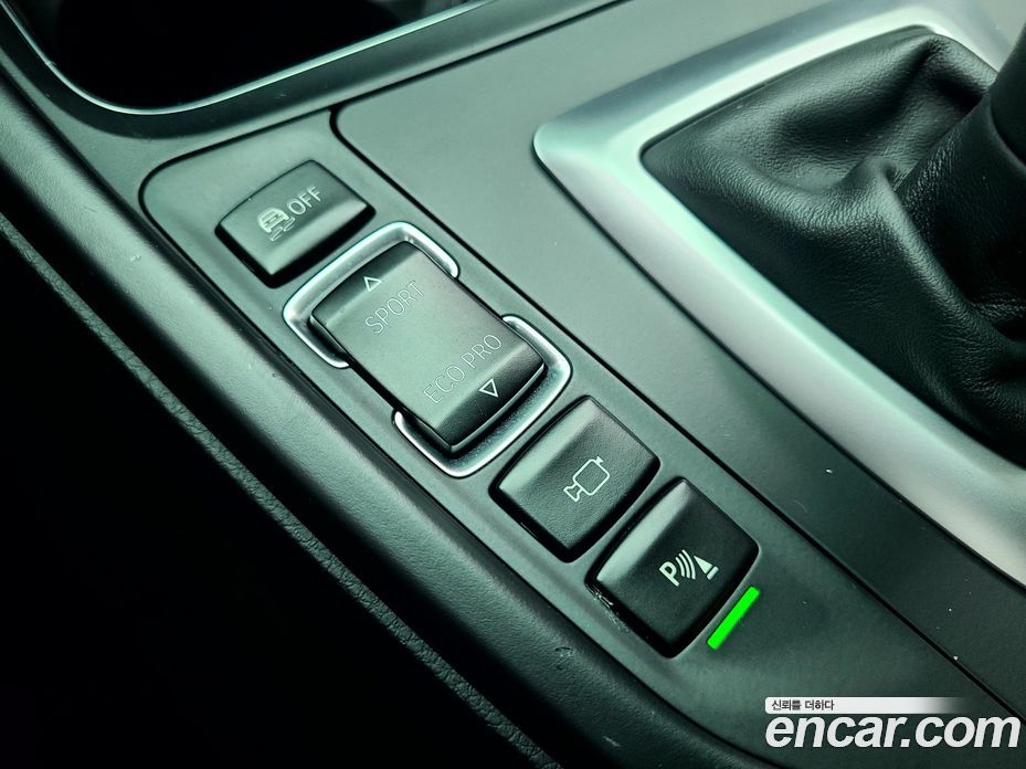 BMW 4-Series (F32) фото 17