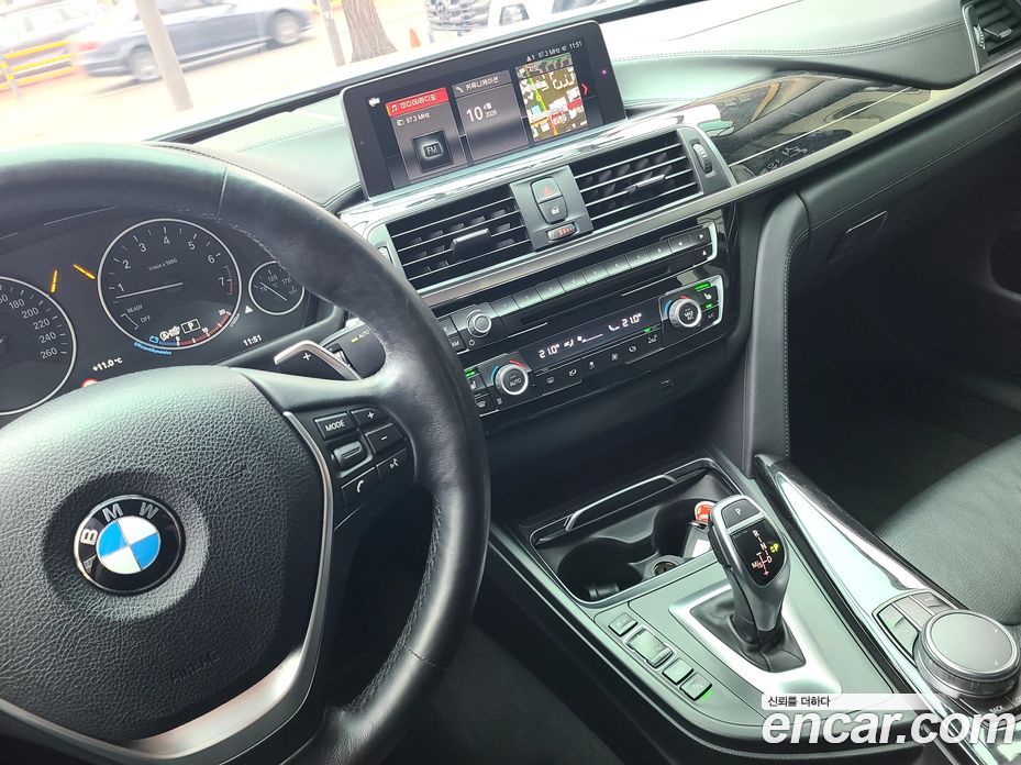 BMW 4-Series (F32) фото 19