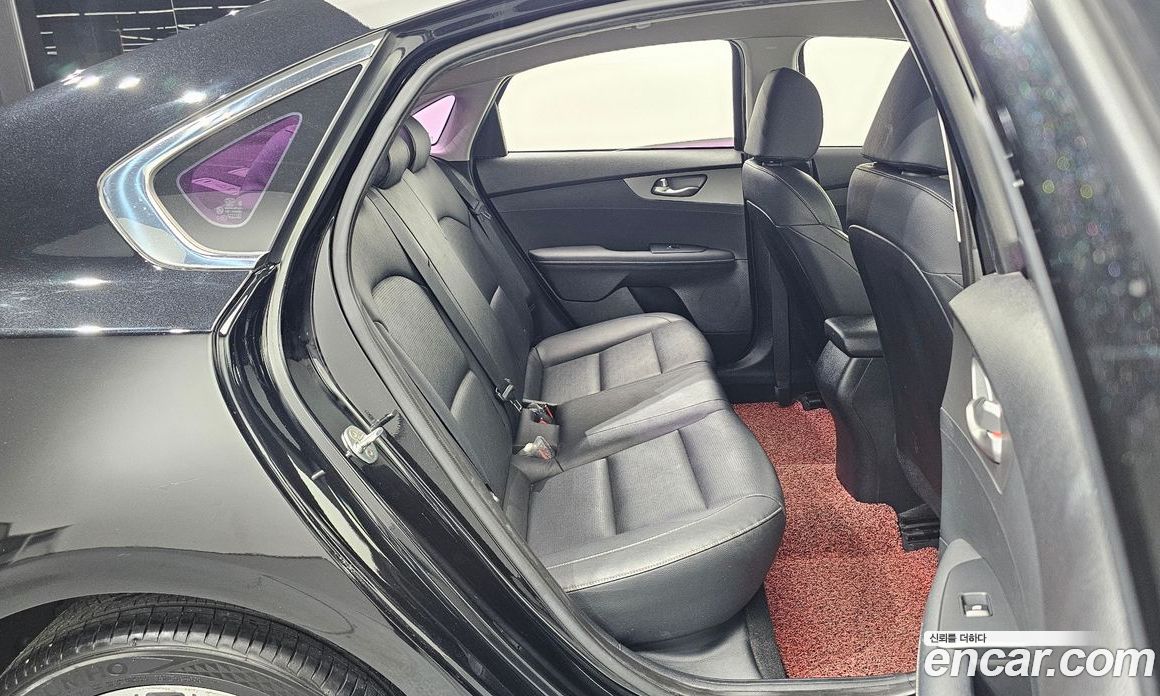 Kia K3 2nd Gen фото 12