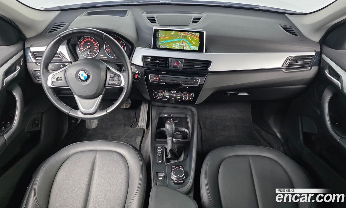 BMW X1 (F48) фото 7