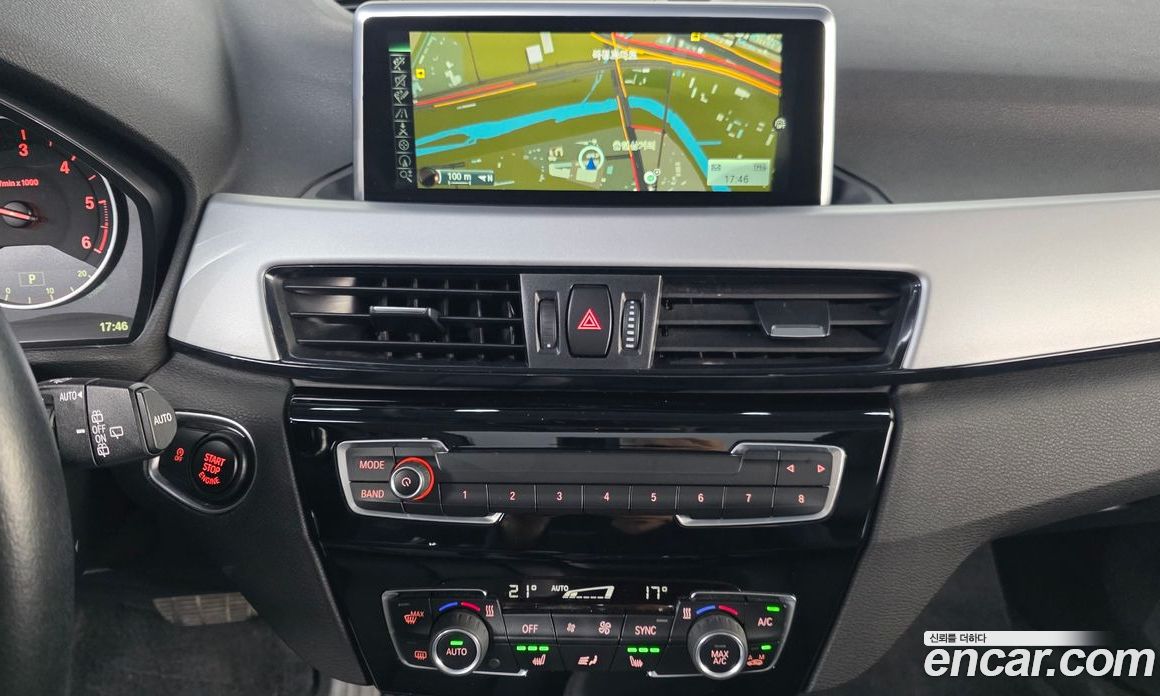 BMW X1 (F48) фото 15