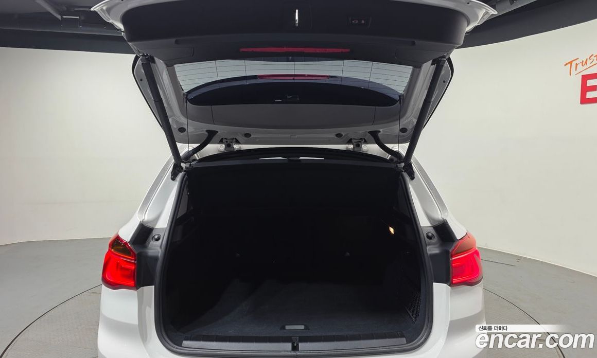 BMW X1 (F48) фото 20