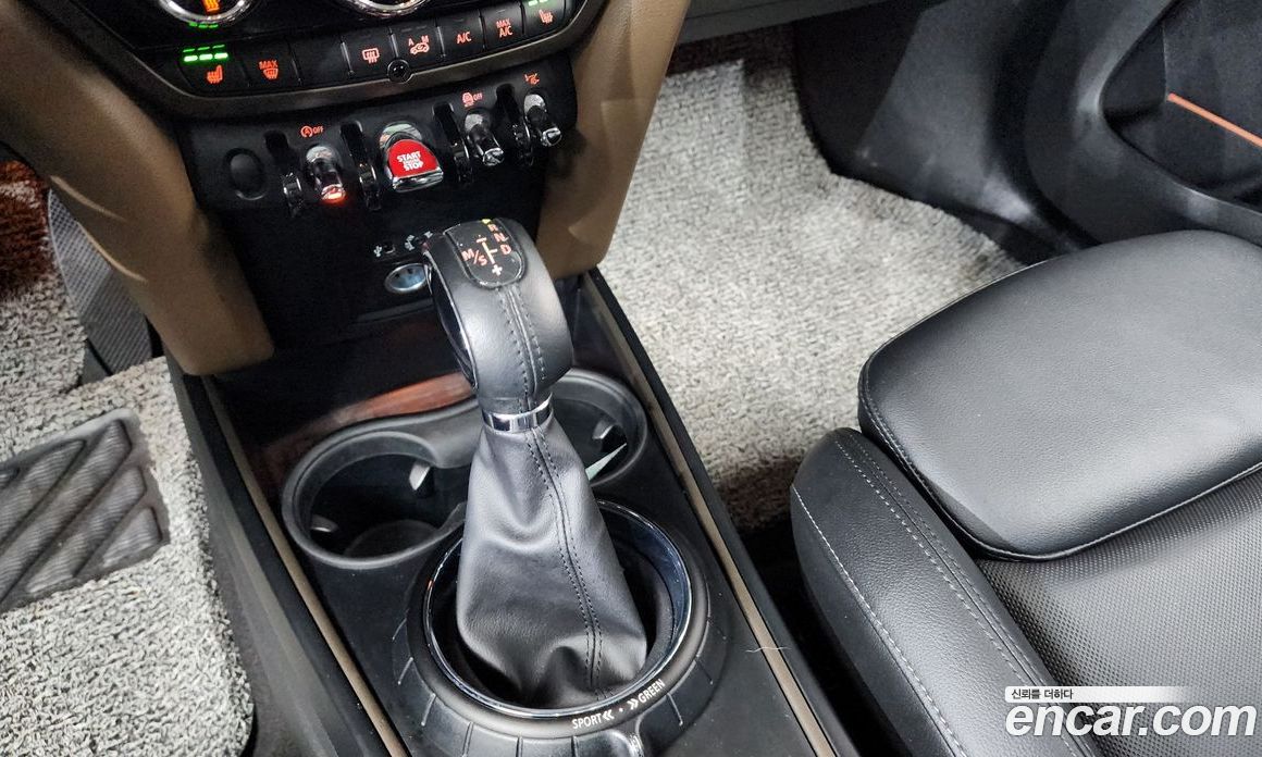 Mini Cooper Countryman D фото 9