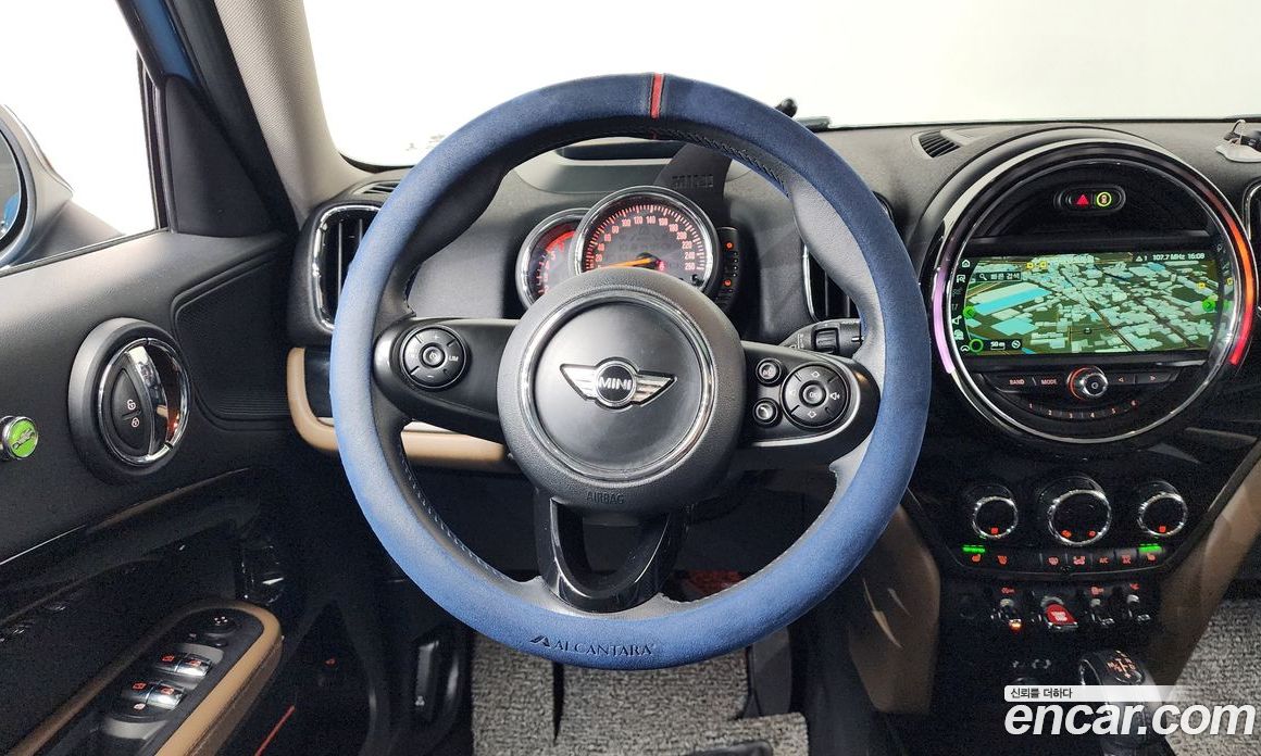 Mini Cooper Countryman D фото 13