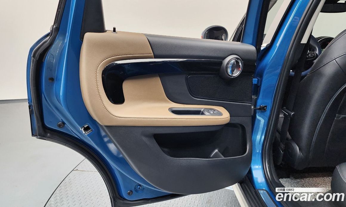 Mini Cooper Countryman D фото 25