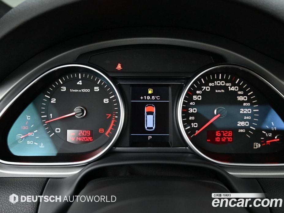Audi Q7 фото 7