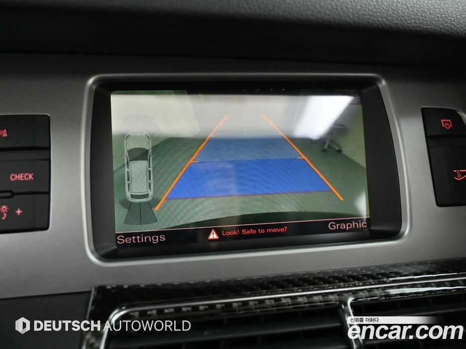Audi Q7 фото 11