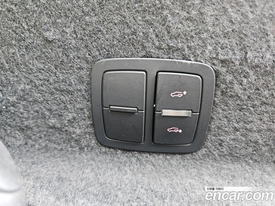 Audi Q7 фото 17