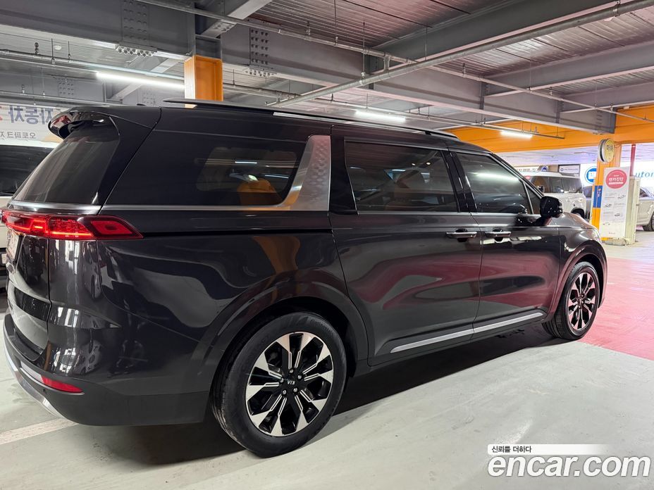 Kia Carnival 4th Gen фото 4