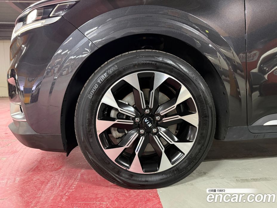 Kia Carnival 4th Gen фото 5