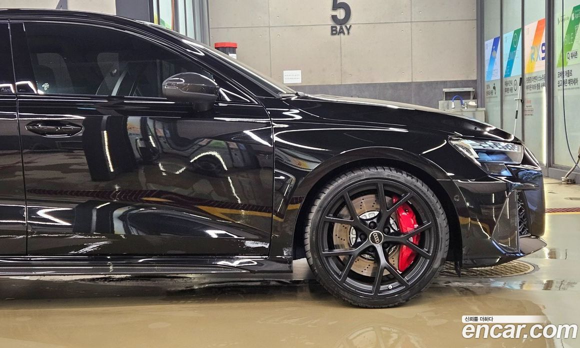 Audi RS3 (8Y) фото 4