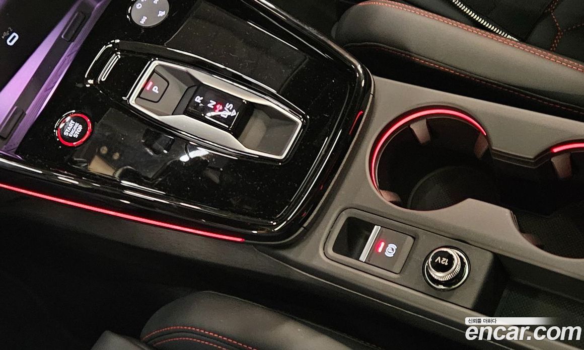 Audi RS3 (8Y) фото 10