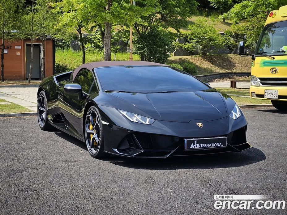 Lamborghini Huracan фото 3