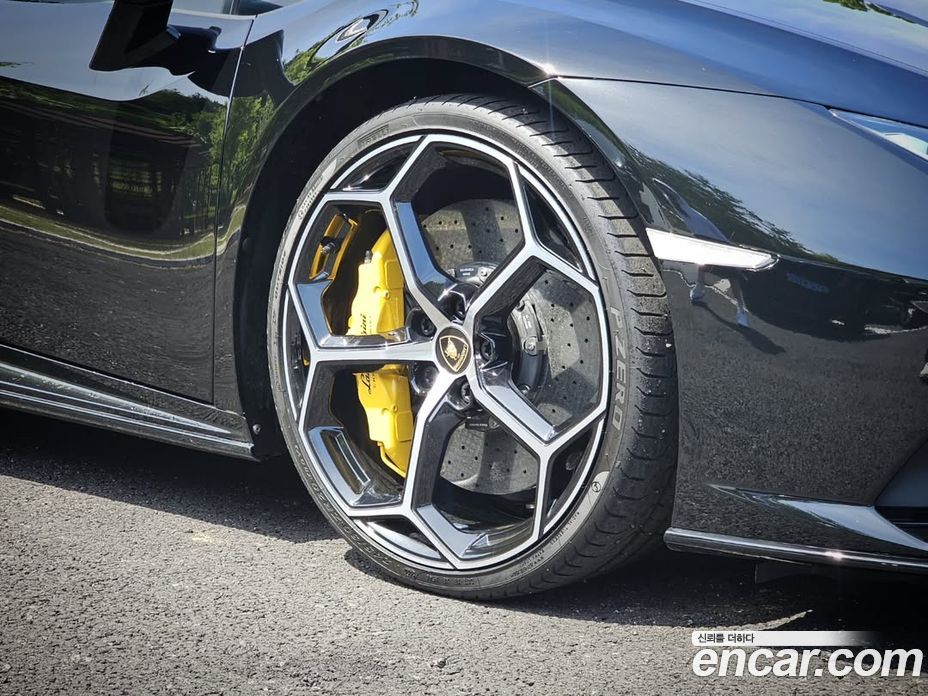 Lamborghini Huracan фото 5