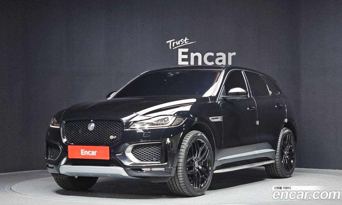 Jaguar F-PACE